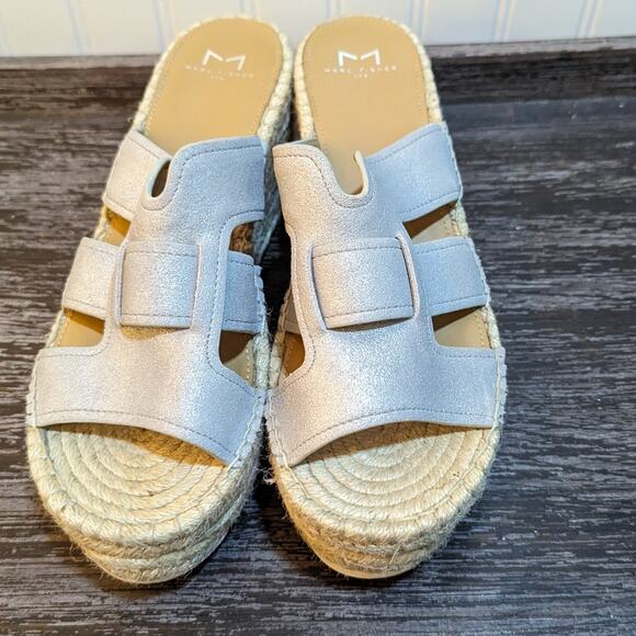 Marc Fisher Women's Silver Wedge Slip On Platform Comfort Sandal Size 9.5 M - Picture 2 of 6